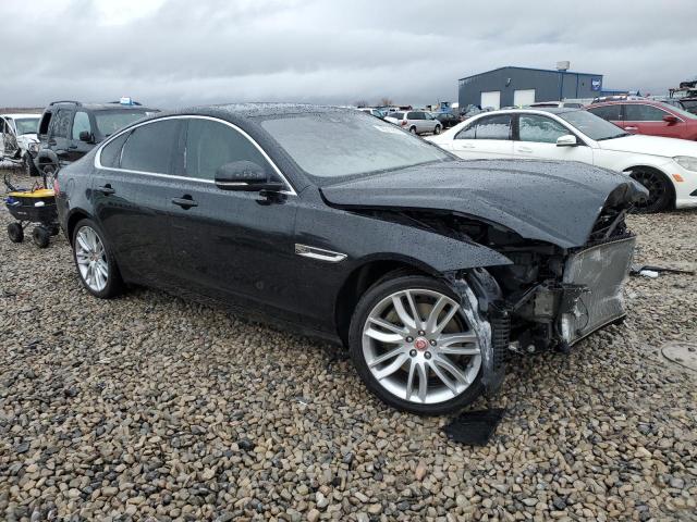 SAJBE4BV9GCY10778 - 2016 JAGUAR XF PRESTIGE BLACK photo 4