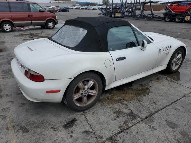 4USCH9342YLG05265 - 2000 BMW Z3 2.3 WHITE photo 3