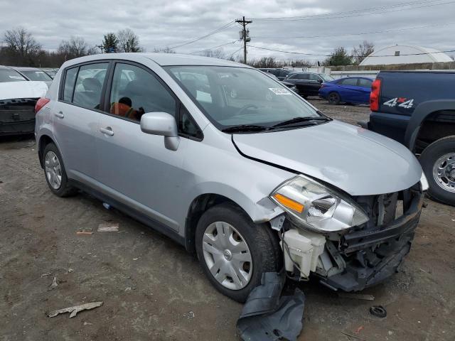 3N1BC1CP3AL384944 - 2010 NISSAN VERSA S GRAY photo 4