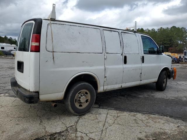 1GCWGFFA3B1117075 - 2011 CHEVROLET EXPRESS G2 WHITE photo 3