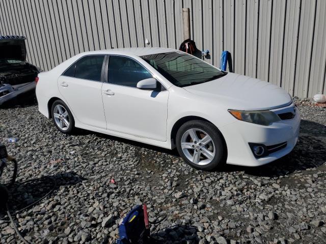 4T1BF1FK4DU713807 - 2013 TOYOTA CAMRY L WHITE photo 4