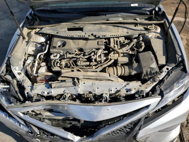 4T1G31AK5LU523650 - 2020 TOYOTA CAMRY SE SILVER photo 11