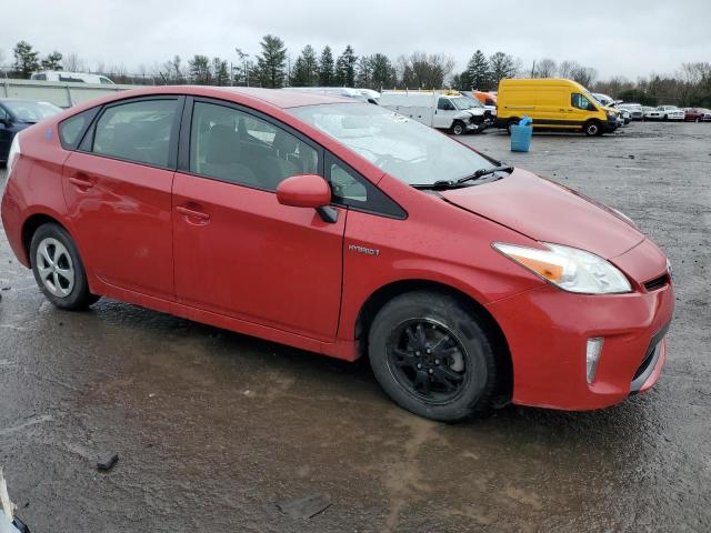 JTDKN3DU0F0482924 - 2015 TOYOTA PRIUS RED photo 4