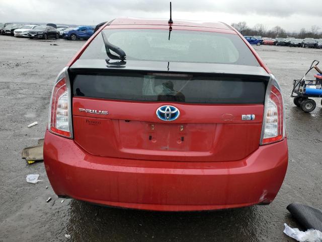 JTDKN3DU0F0482924 - 2015 TOYOTA PRIUS RED photo 6