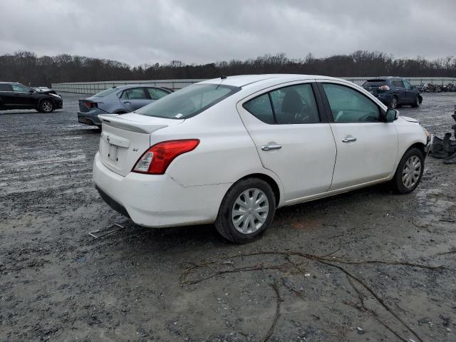 3N1CN7AP9JL885213 - 2018 NISSAN VERSA S WHITE photo 3