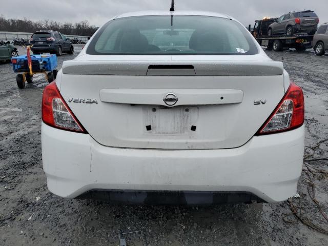 3N1CN7AP9JL885213 - 2018 NISSAN VERSA S WHITE photo 6