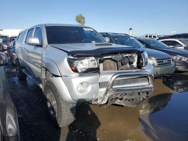 5TEKU72N56Z249448 - 2006 TOYOTA TACOMA DOUBLE CAB PRERUNNER LONG BED SILVER photo 4