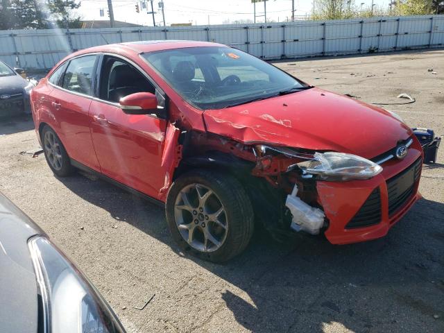 1FADP3F26DL320554 - 2013 FORD FOCUS SE RED photo 4
