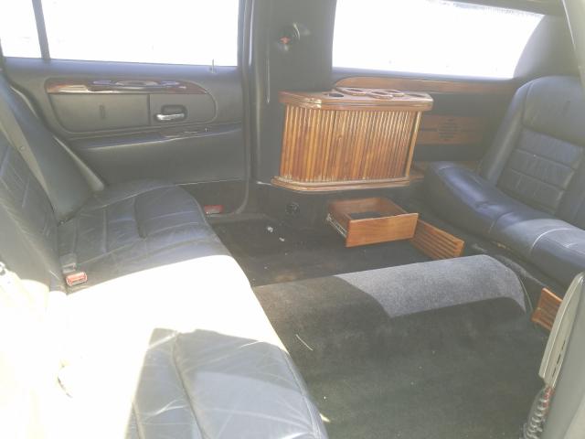 1L1FM81W4XY642939 - 1999 LINCOLN TOWN CAR EXECUTIVE BLACK photo 6