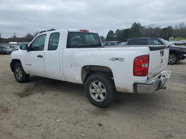 1GCRKPE75CZ251581 - 2012 CHEVROLET SILVERADO K1500 WHITE photo 2