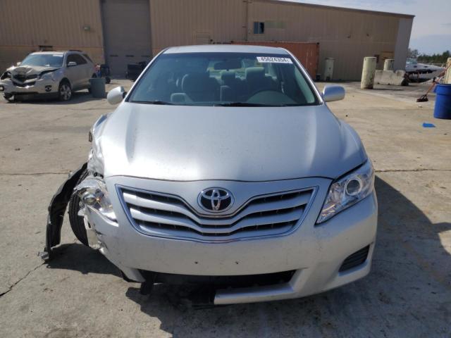 4T1BF3EK6BU777891 - 2011 TOYOTA CAMRY BASE SILVER photo 5