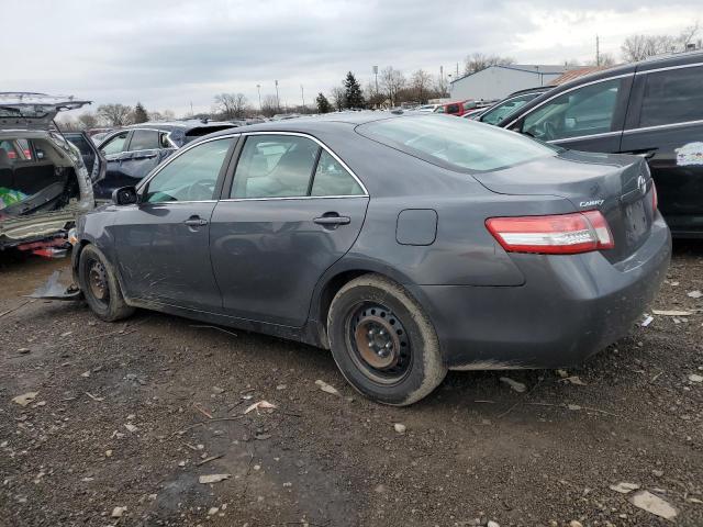 4T1BF3EK2BU174887 - 2011 TOYOTA CAMRY BASE GRAY photo 2