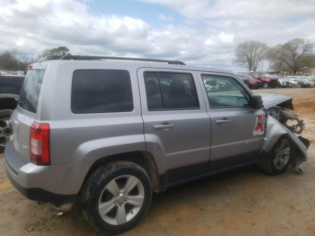 1C4NJPFA7GD792484 - 2016 JEEP PATRIOT LATITUDE SILVER photo 3