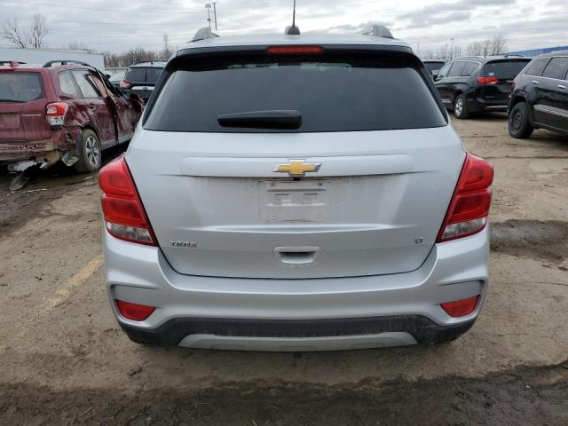 3GNCJLSB7LL127174 - 2020 CHEVROLET TRAX 1LT SILVER photo 6