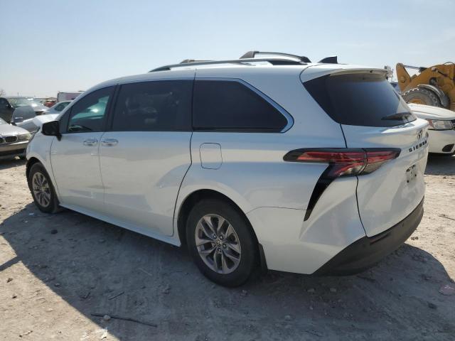 5TDYRKEC1NS082932 - 2022 TOYOTA SIENNA XLE WHITE photo 2