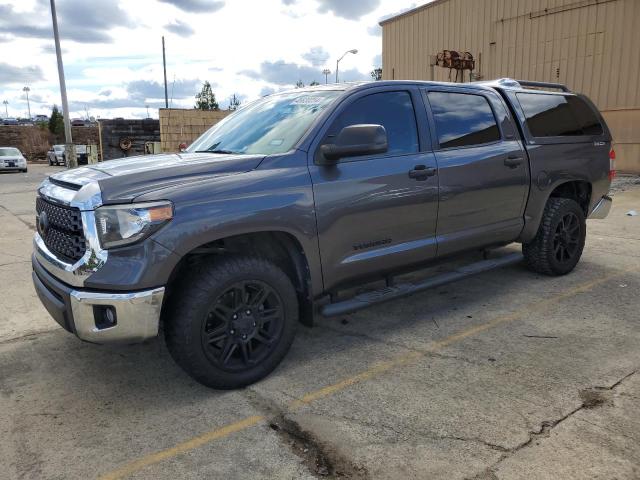 5TFEM5F18KX141240 - 2019 TOYOTA TUNDRA CREWMAX SR5 GRAY photo 1