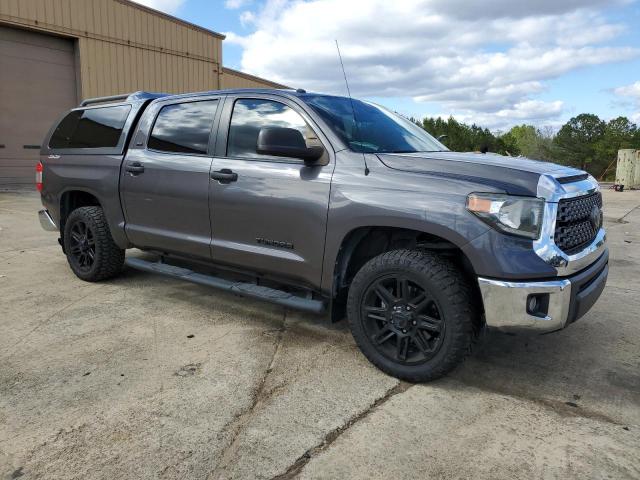 5TFEM5F18KX141240 - 2019 TOYOTA TUNDRA CREWMAX SR5 GRAY photo 4