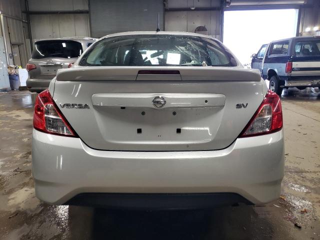 3N1CN7AP1KL872960 - 2019 NISSAN VERSA S SILVER photo 6