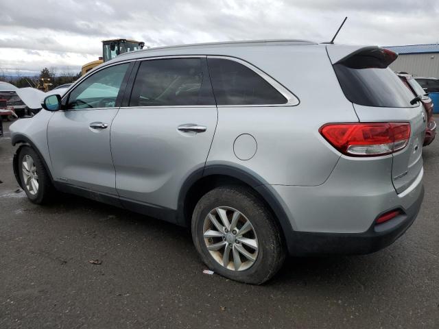 5XYPGDA53HG250494 - 2017 KIA SORENTO LX SILVER photo 2