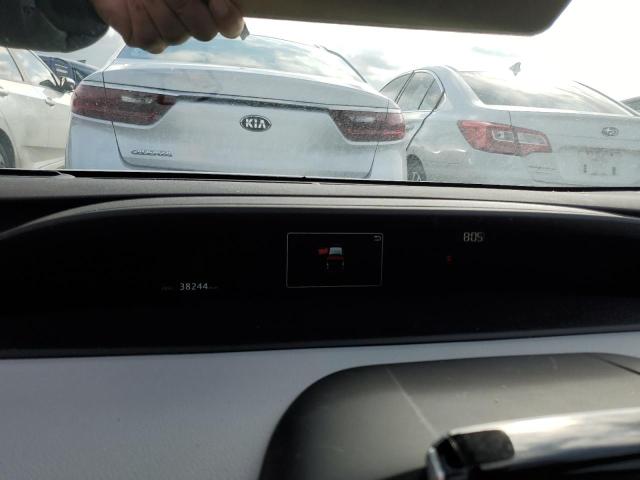 JTDKARFP3J3086600 - 2018 TOYOTA PRIUS PRIM 白色 照片 9