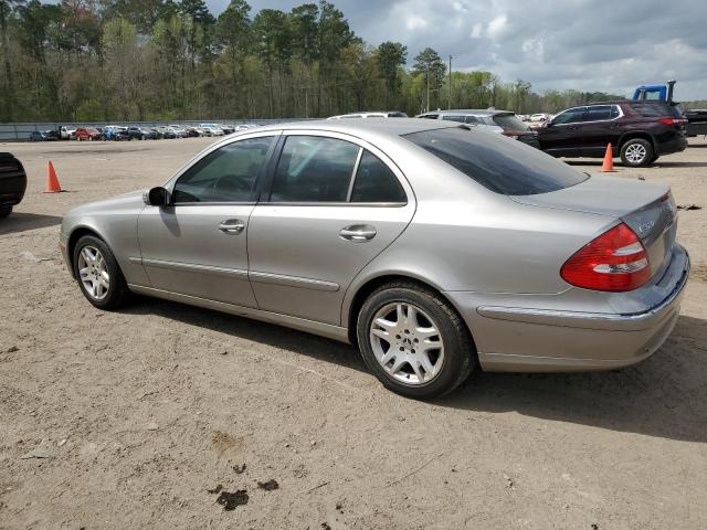 WDBUF65J95A712950 - 2005 MERCEDES-BENZ E 320 GRAY photo 2