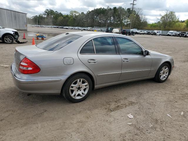 WDBUF65J95A712950 - 2005 MERCEDES-BENZ E 320 GRAY photo 3