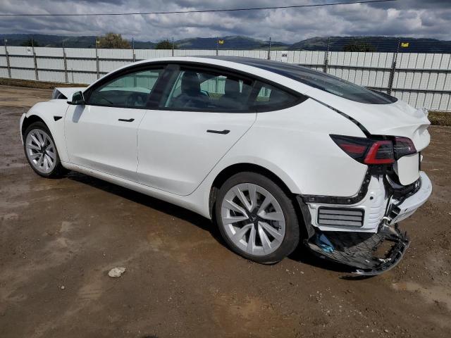 5YJ3E1EA8NF300786 - 2022 TESLA MODEL 3 WHITE photo 2