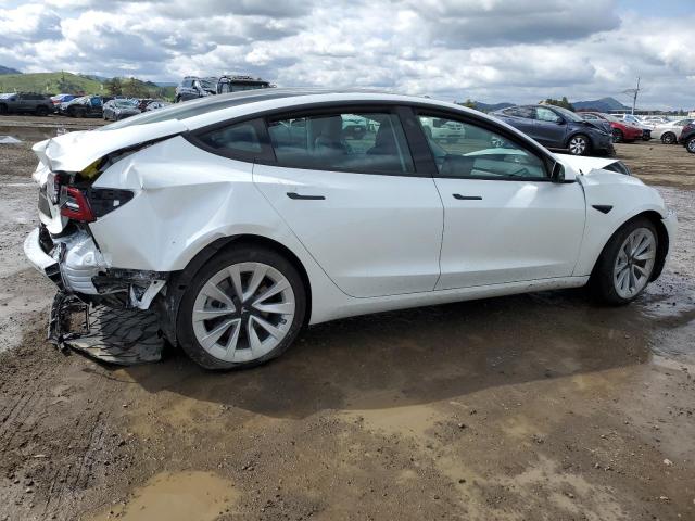 5YJ3E1EA8NF300786 - 2022 TESLA MODEL 3 WHITE photo 3