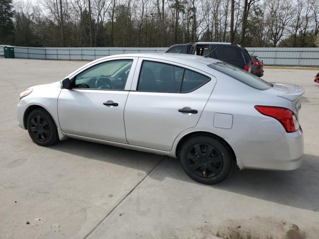 3N1CN7APXKL832635 - 2019 NISSAN VERSA S SILVER photo 2