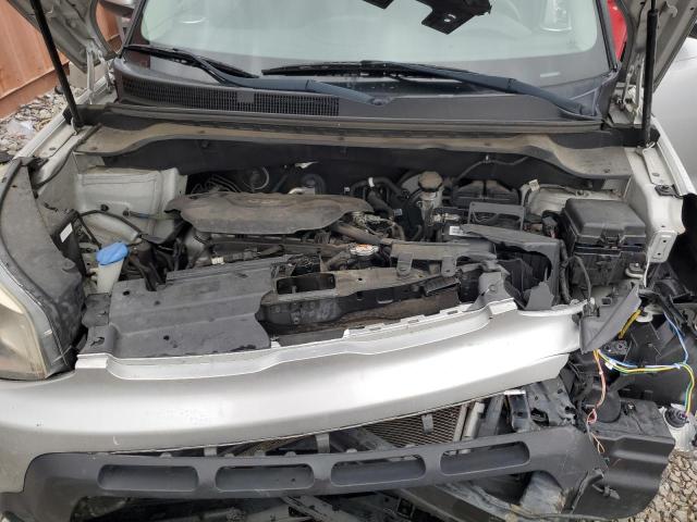 KNDJN2A20E7721483 - 2014 KIA SOUL SILVER photo 11