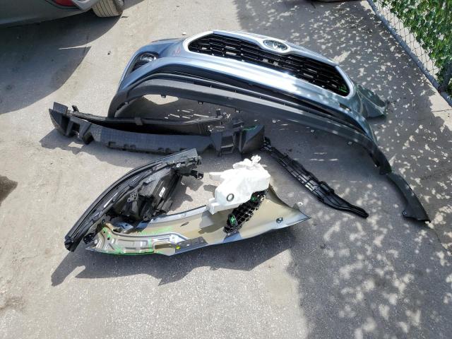 5TDGZRAH9NS130313 - 2022 TOYOTA HIGHLANDER XLE 蓝色 照片 13