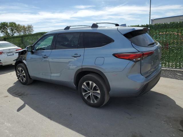 5TDGZRAH9NS130313 - 2022 TOYOTA HIGHLANDER XLE 蓝色 照片 2