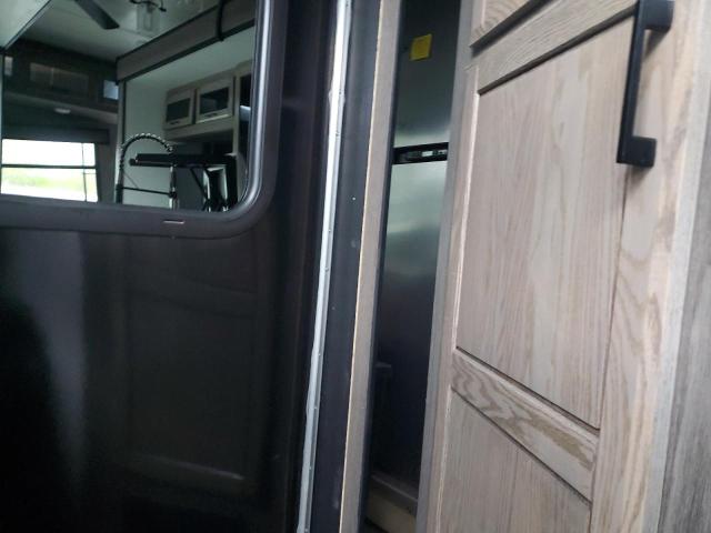 4YDFCET27N9310576 - 2022 CROS ALL MODELS WHITE photo 6