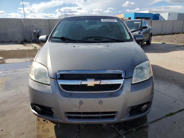 KL1TD56648B067492 - 2008 CHEVROLET AVEO BASE SILVER photo 5