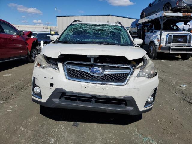 JF2GPABC2HH238048 - 2017 SUBARU CROSSTREK PREMIUM WHITE photo 5