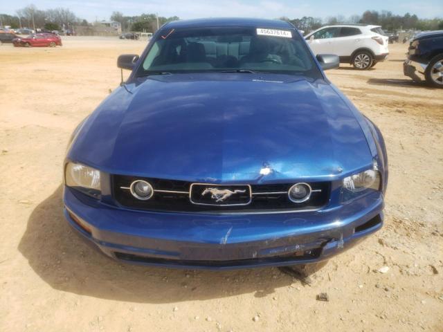 1ZVHT80N485112025 - 2008 FORD MUSTANG BLUE photo 5