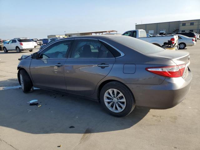 4T4BF1FK0FR482641 - 2015 TOYOTA CAMRY LE GRAY photo 2