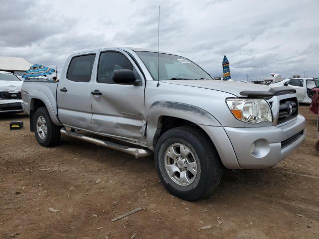 5TEJU62NX6Z303378 - 2006 TOYOTA TACOMA DOUBLE CAB PRERUNNER SILVER photo 4