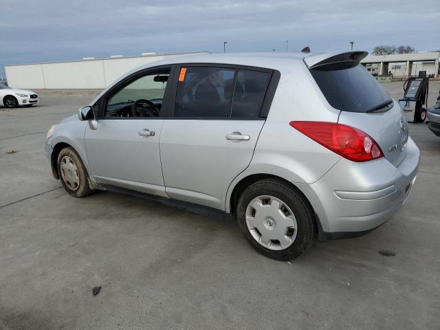 3N1BC13E08L407332 - 2008 NISSAN VERSA S SILVER photo 2