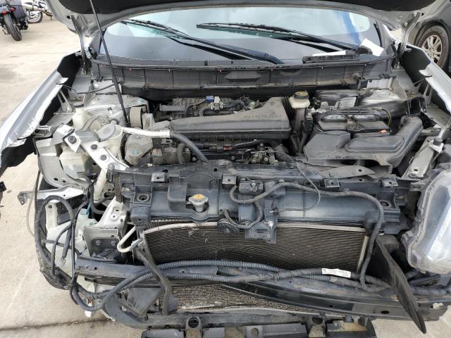 KNMAT2MV9GP700632 - 2016 NISSAN ROGUE S SILVER photo 11