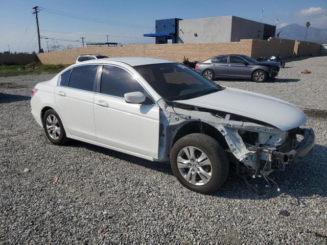 JHMCP26459C013402 - 2009 HONDA ACCORD LXP WHITE photo 4