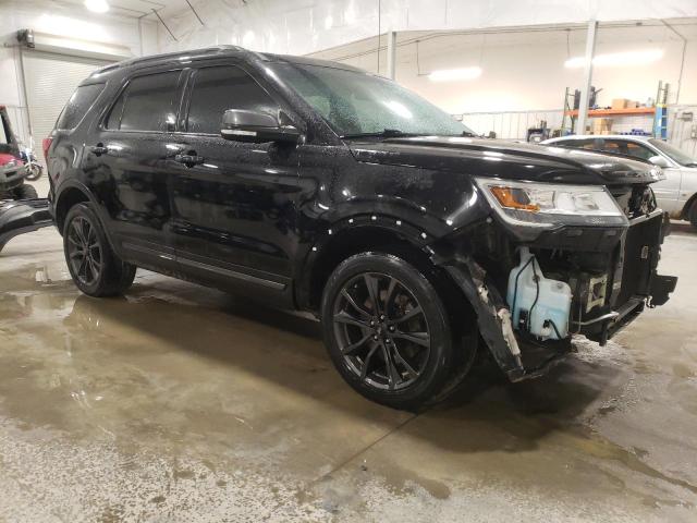 1FM5K8D86HGA10142 - 2017 FORD EXPLORER XLT BLACK photo 4