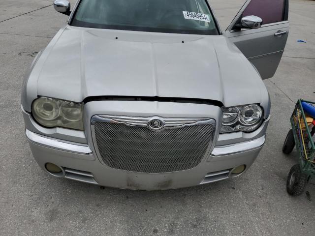 2C3KA63HX7H774650 - 2007 CHRYSLER 300C SILVER photo 11