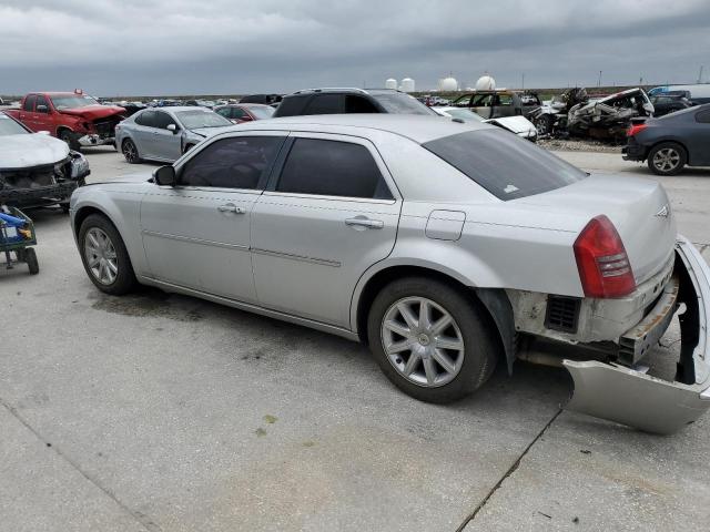 2C3KA63HX7H774650 - 2007 CHRYSLER 300C SILVER photo 2