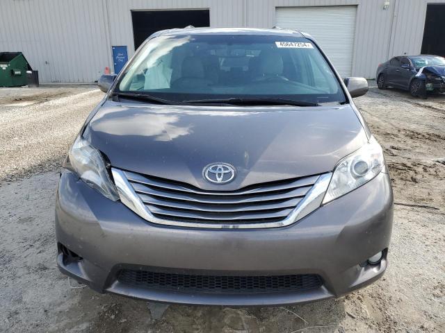 5TDYZ3DC2HS845682 - 2017 TOYOTA SIENNA XLE SILVER photo 5