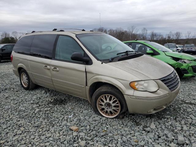 2C8GP64L25R222570 - 2005 CHRYSLER TOWN & COU LIMITED GOLD photo 4