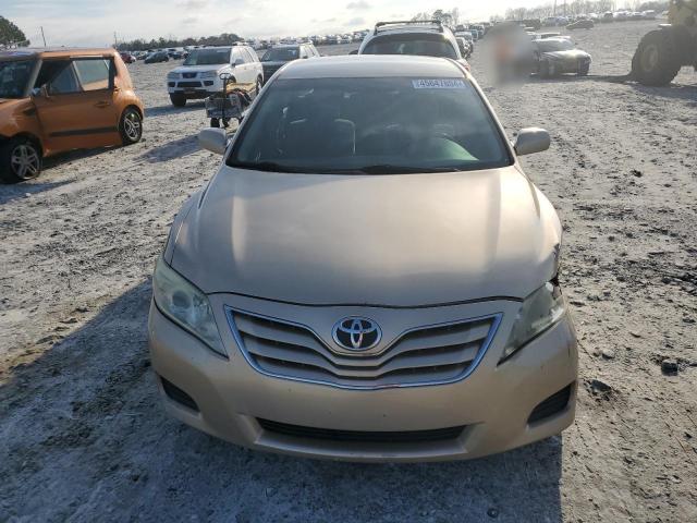 4T1BF3EK5BU123934 - 2011 TOYOTA CAMRY BASE GOLD photo 5