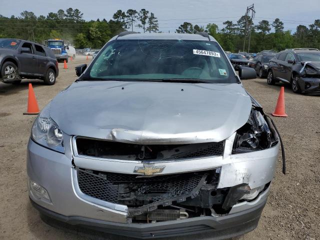 1GNKREED2BJ373956 - 2011 CHEVROLET TRAVERSE LS SILVER photo 5