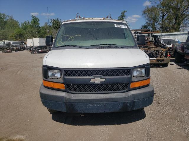 1GCWGFCA8D1119394 - 2013 CHEVROLET EXPRESS G2 WHITE photo 5