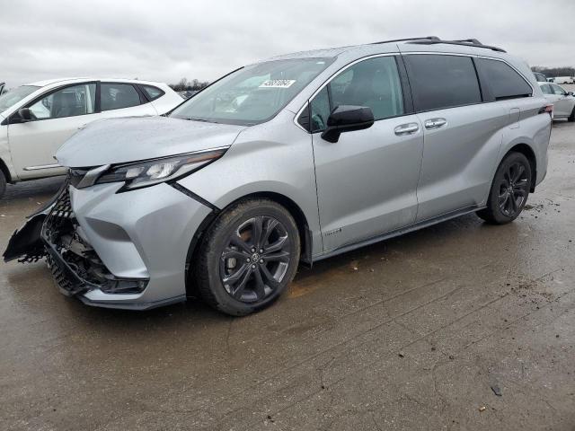 2021 TOYOTA SIENNA XSE, 